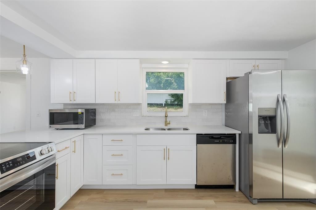 En Venta: $279,900 (3 camas, 2 baños, 1460 Pies cuadrados)
