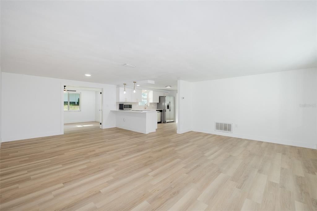 En Venta: $279,900 (3 camas, 2 baños, 1460 Pies cuadrados)