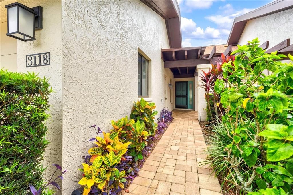 For Sale: $249,000 (2 beds, 2 baths, 1265 Square Feet)