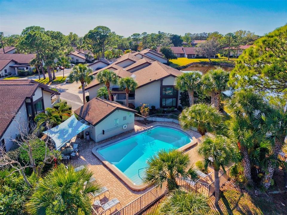 For Sale: $249,000 (2 beds, 2 baths, 1265 Square Feet)