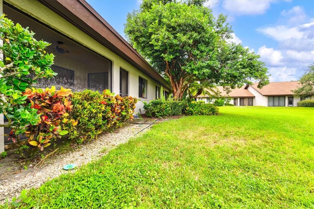 For Sale: $249,000 (2 beds, 2 baths, 1265 Square Feet)