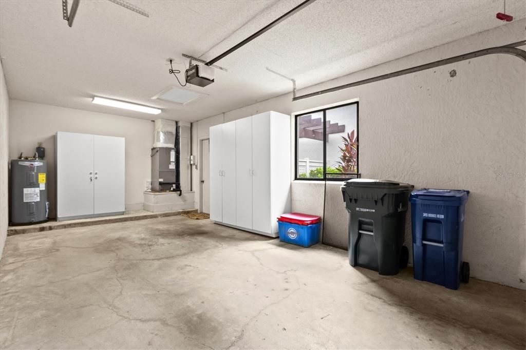 For Sale: $249,000 (2 beds, 2 baths, 1265 Square Feet)