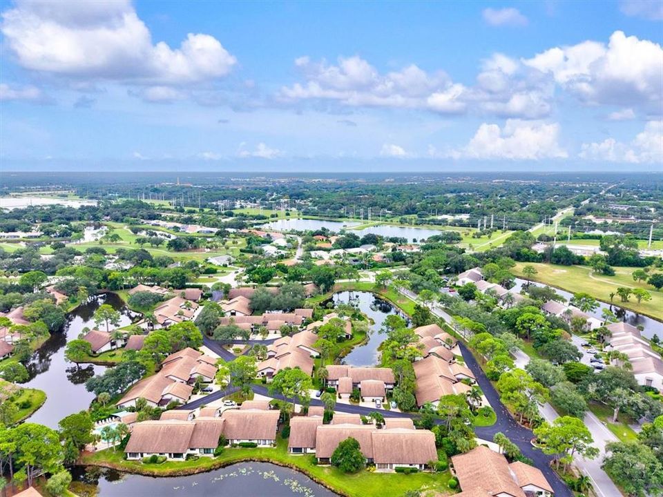For Sale: $249,000 (2 beds, 2 baths, 1265 Square Feet)