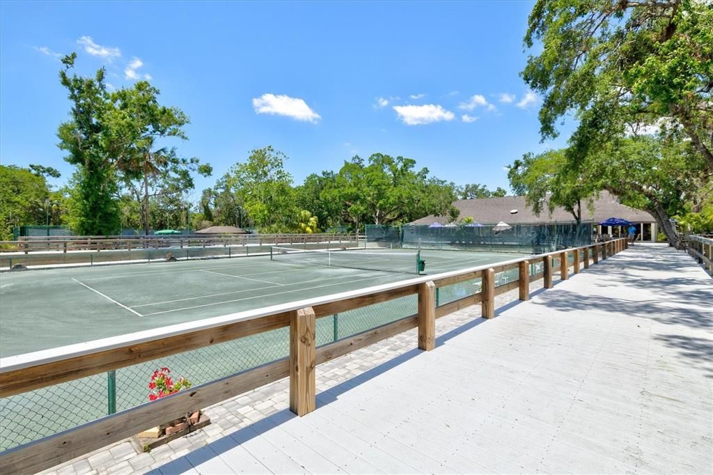 For Sale: $249,000 (2 beds, 2 baths, 1265 Square Feet)