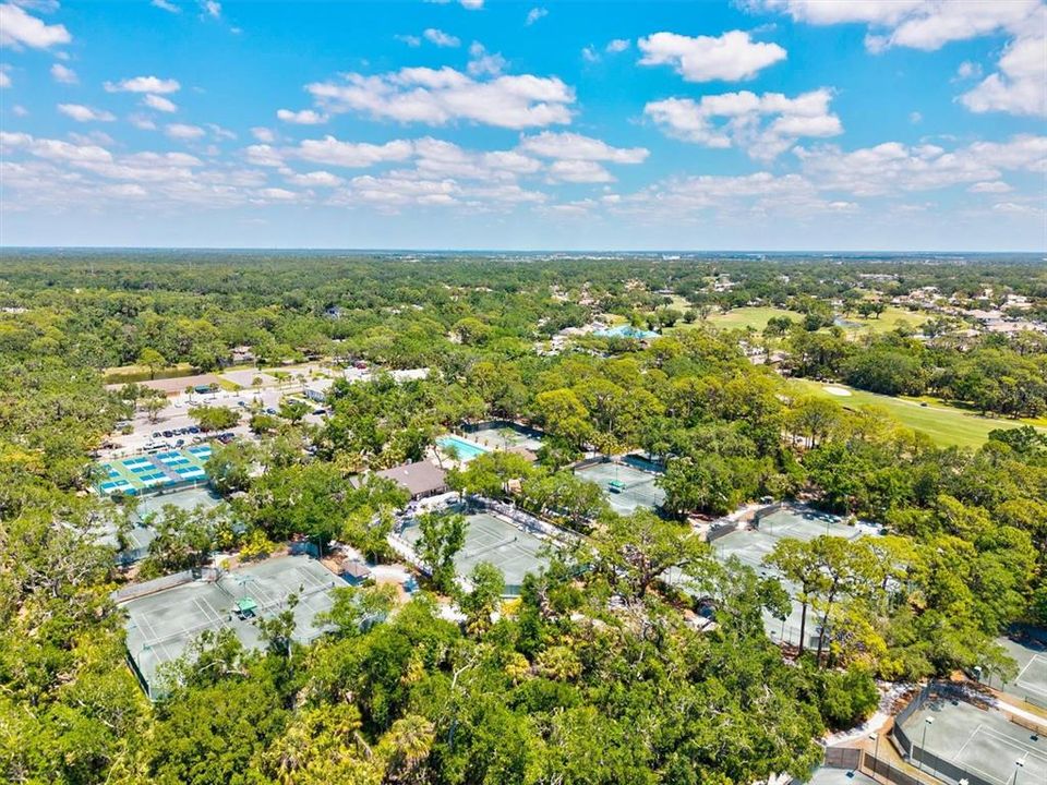 For Sale: $249,000 (2 beds, 2 baths, 1265 Square Feet)