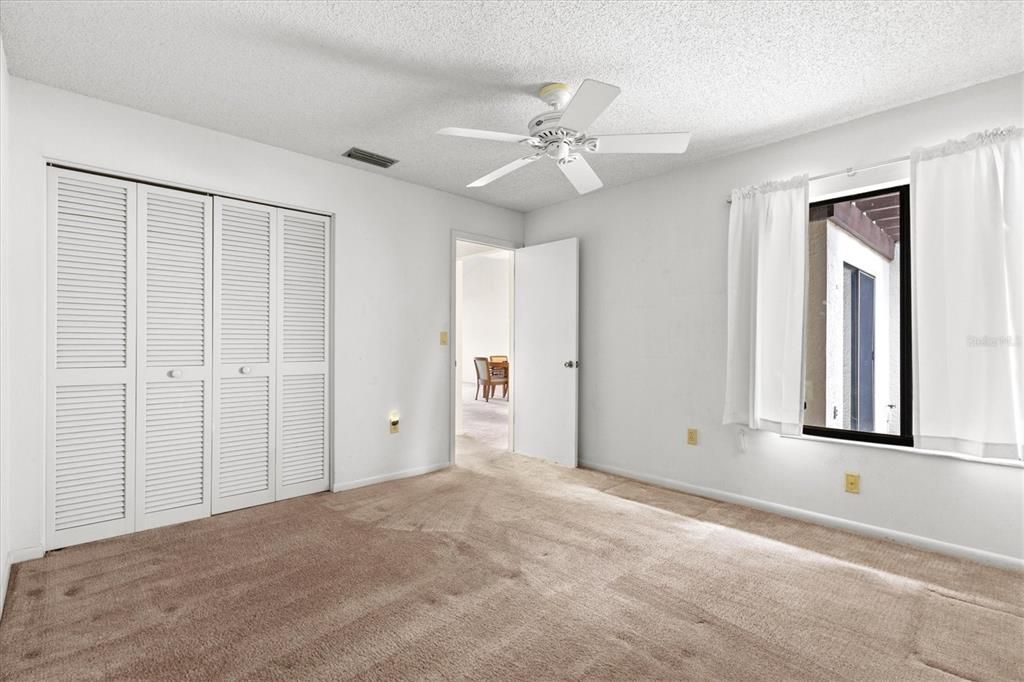 For Sale: $249,000 (2 beds, 2 baths, 1265 Square Feet)