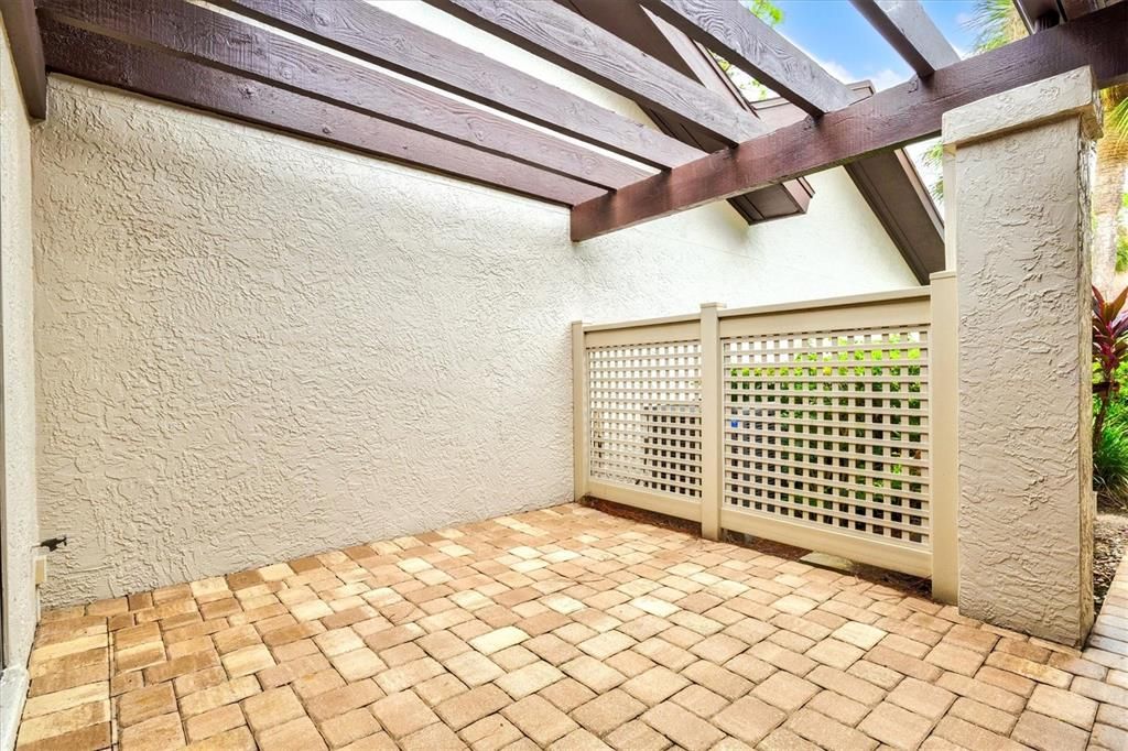 For Sale: $249,000 (2 beds, 2 baths, 1265 Square Feet)