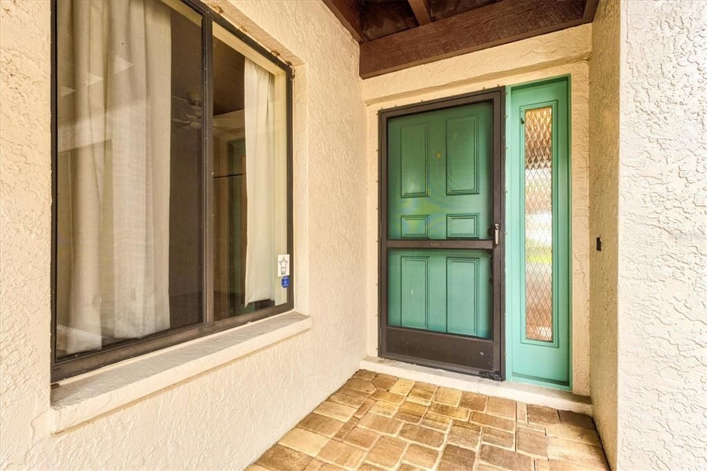 For Sale: $249,000 (2 beds, 2 baths, 1265 Square Feet)