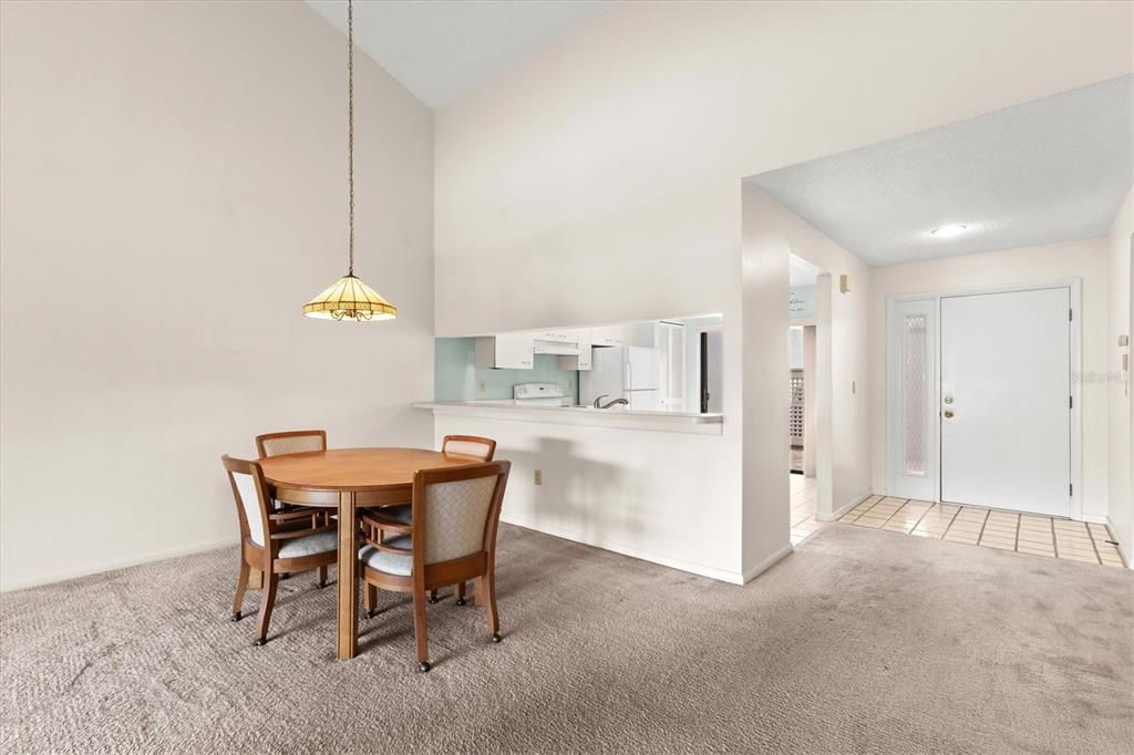 For Sale: $249,000 (2 beds, 2 baths, 1265 Square Feet)