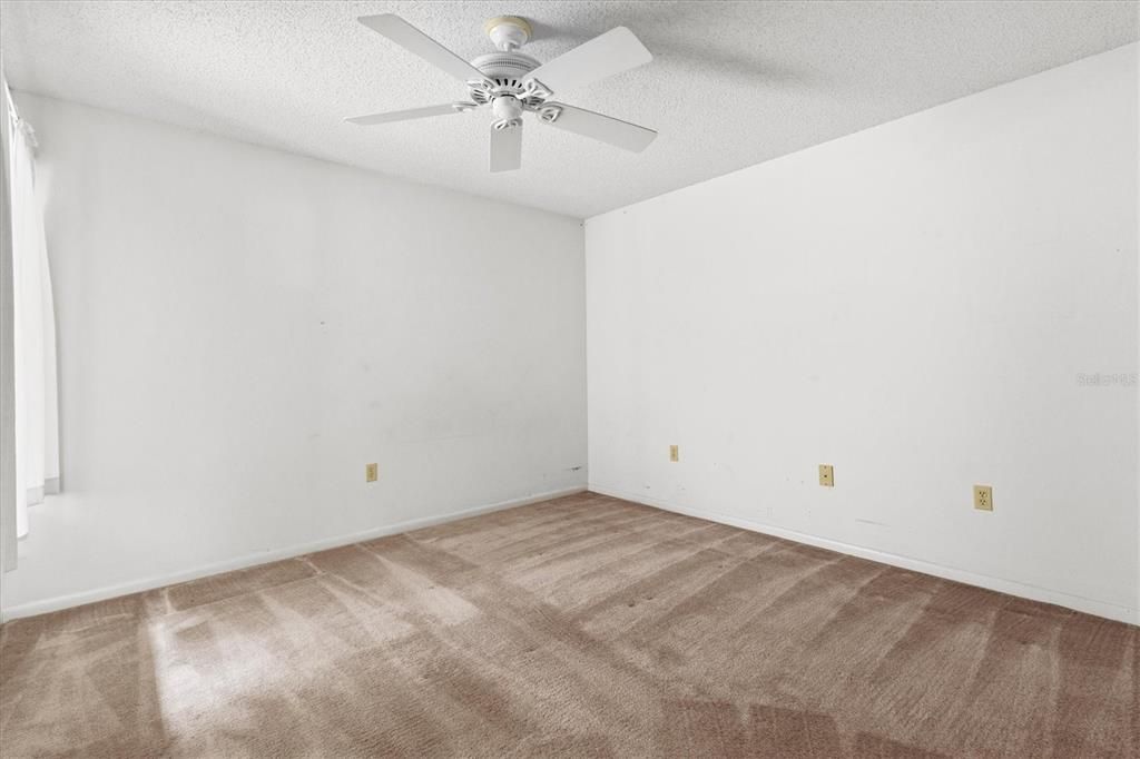 For Sale: $249,000 (2 beds, 2 baths, 1265 Square Feet)