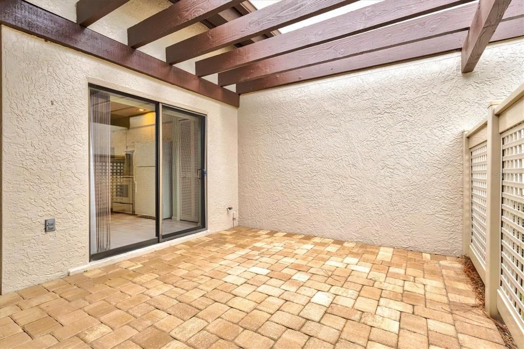 For Sale: $249,000 (2 beds, 2 baths, 1265 Square Feet)