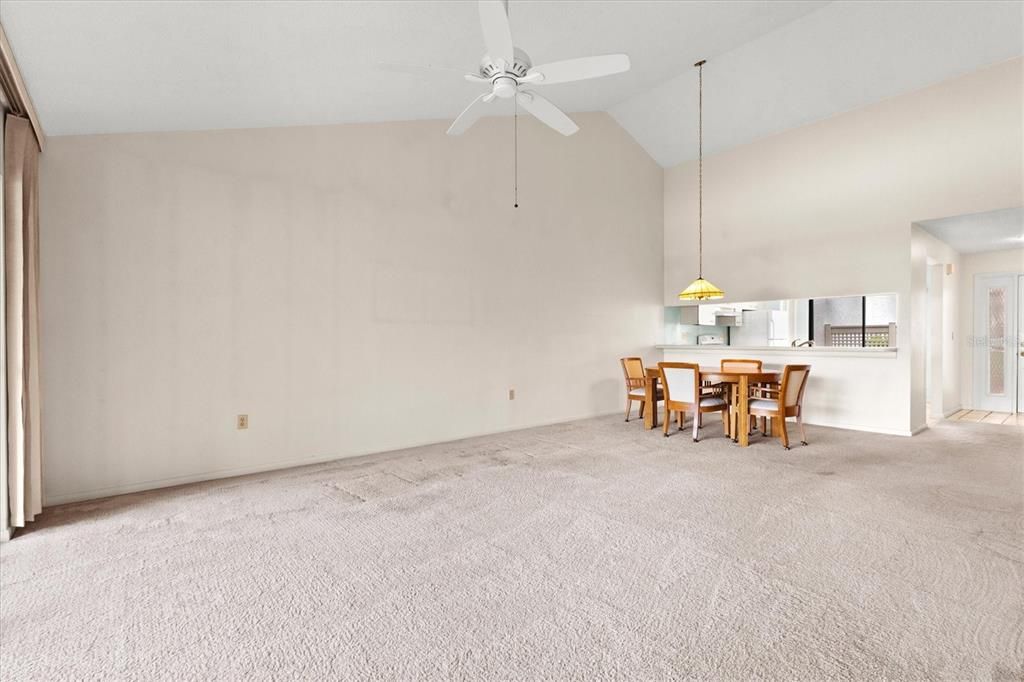 For Sale: $249,000 (2 beds, 2 baths, 1265 Square Feet)