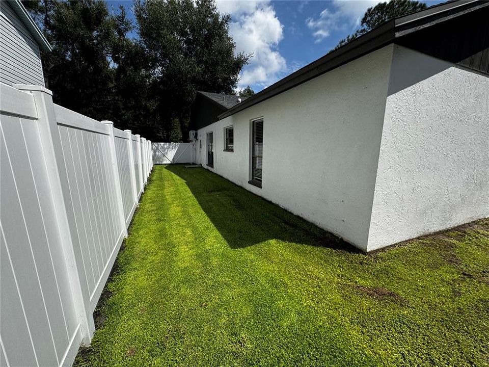 En Venta: $489,900 (4 camas, 2 baños, 2004 Pies cuadrados)