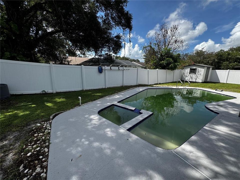 En Venta: $489,900 (4 camas, 2 baños, 2004 Pies cuadrados)