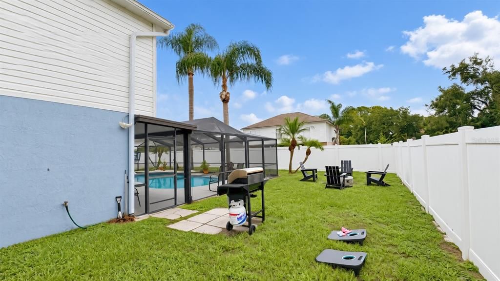 For Rent: $3,000 (4 beds, 2 baths, 2208 Square Feet)