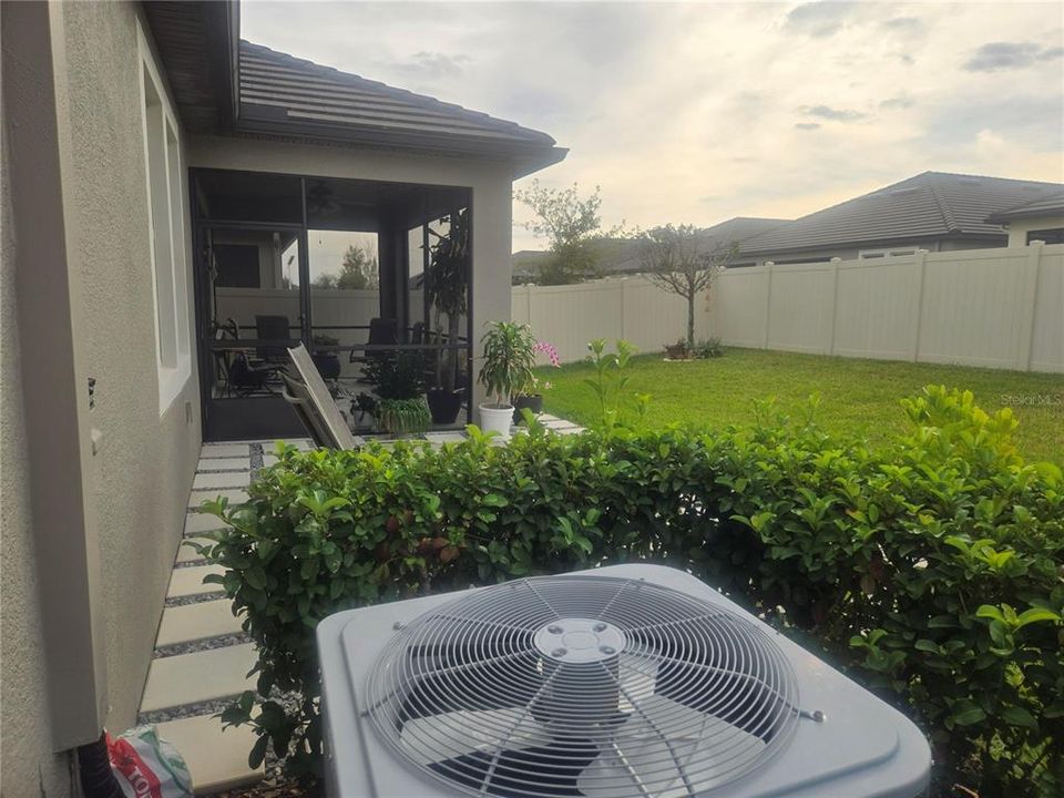For Sale: $359,900 (2 beds, 2 baths, 1770 Square Feet)