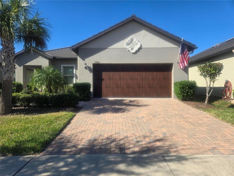 For Sale: $359,900 (2 beds, 2 baths, 1770 Square Feet)