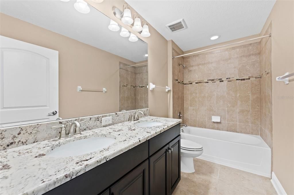 For Rent: $4,000 (5 beds, 3 baths, 3316 Square Feet)