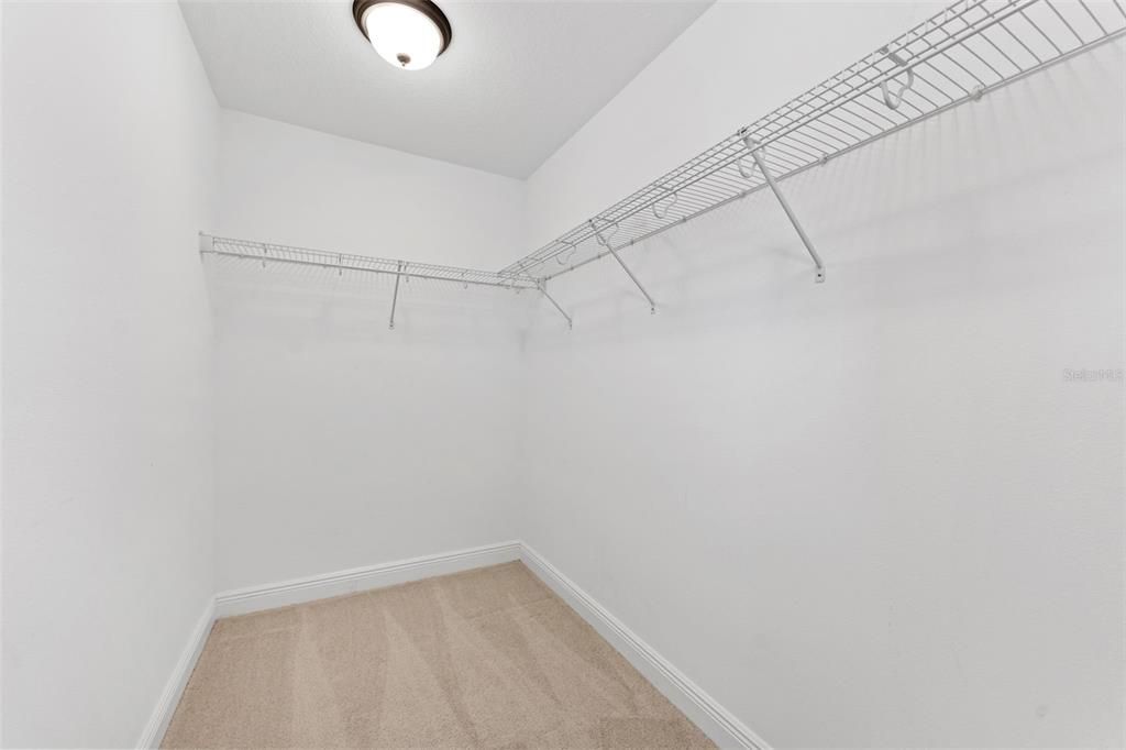 For Rent: $4,000 (5 beds, 3 baths, 3316 Square Feet)