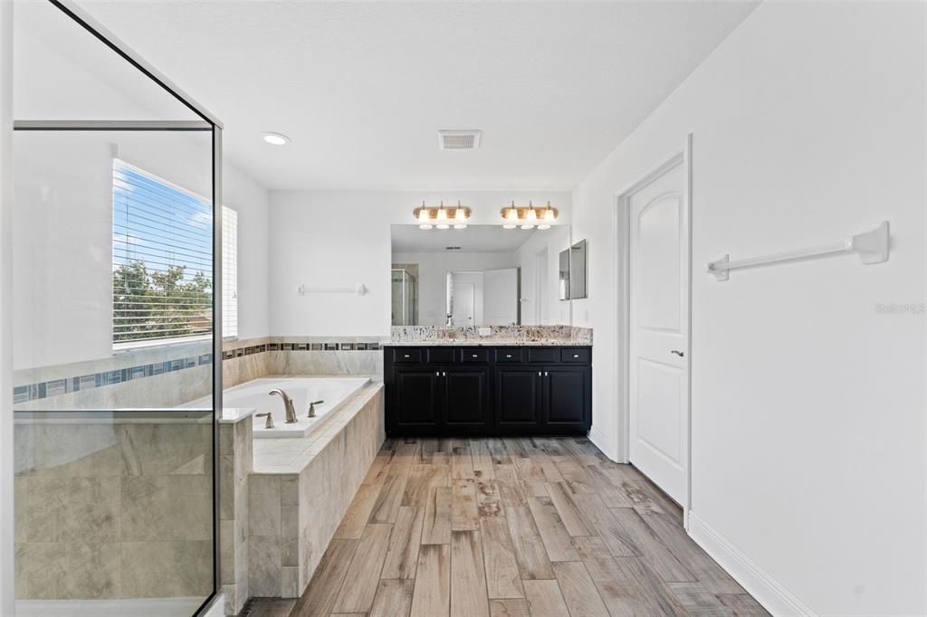 For Rent: $4,000 (5 beds, 3 baths, 3316 Square Feet)