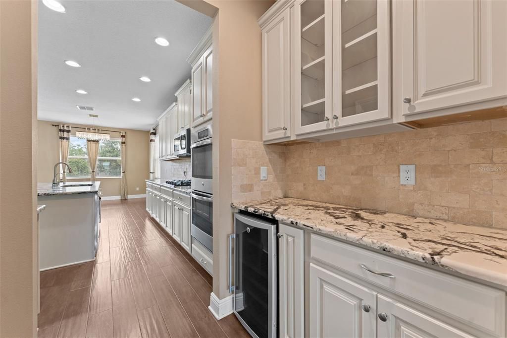For Rent: $4,000 (5 beds, 3 baths, 3316 Square Feet)