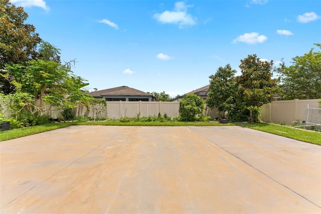 For Rent: $4,000 (5 beds, 3 baths, 3316 Square Feet)