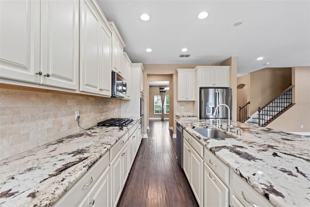 For Rent: $4,000 (5 beds, 3 baths, 3316 Square Feet)