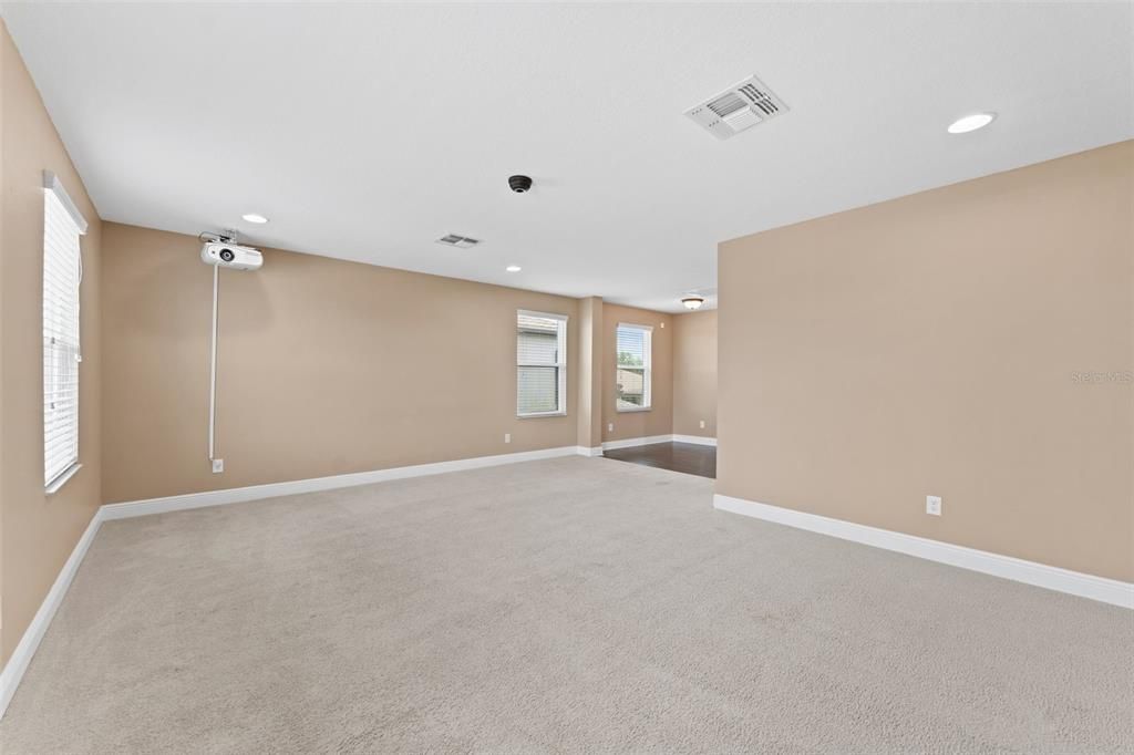 For Rent: $4,000 (5 beds, 3 baths, 3316 Square Feet)