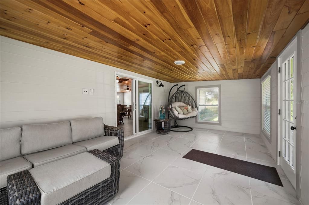 For Sale: $949,000 (3 beds, 2 baths, 1838 Square Feet)