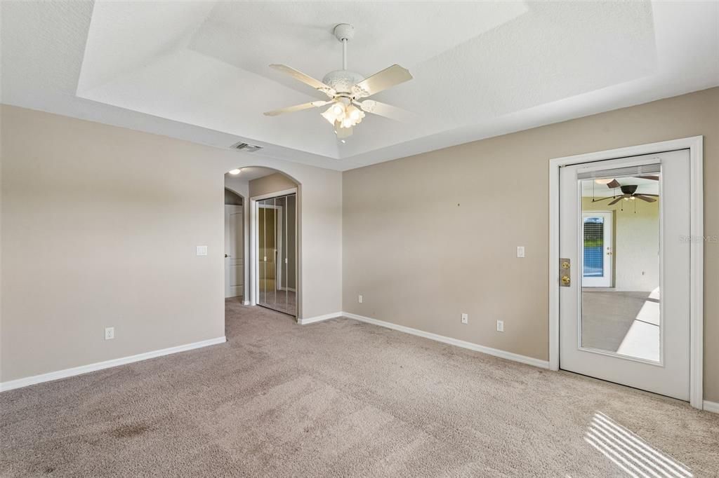 В аренду: $2,600 (4 спален, 2 ванн, 2068 Квадратных фут)