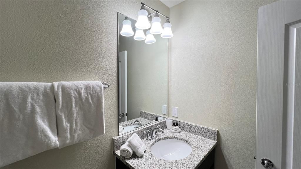 For Sale: $388,000 (5 beds, 4 baths, 2263 Square Feet)