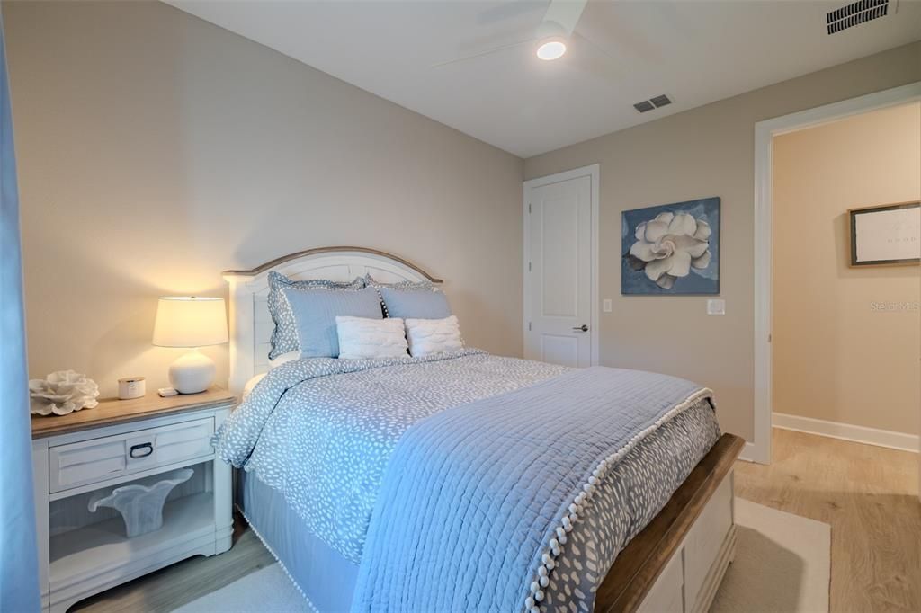 For Sale: $515,000 (3 beds, 2 baths, 1934 Square Feet)