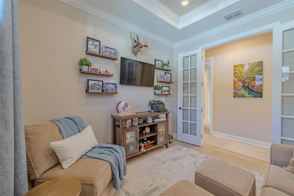 For Sale: $515,000 (3 beds, 2 baths, 1934 Square Feet)