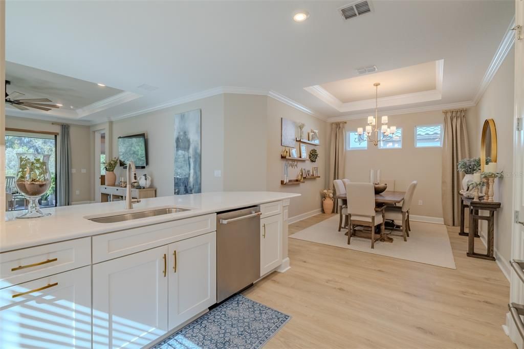 For Sale: $515,000 (3 beds, 2 baths, 1934 Square Feet)