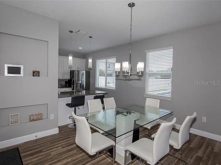 For Rent: $3,800 (3 beds, 2 baths, 2181 Square Feet)