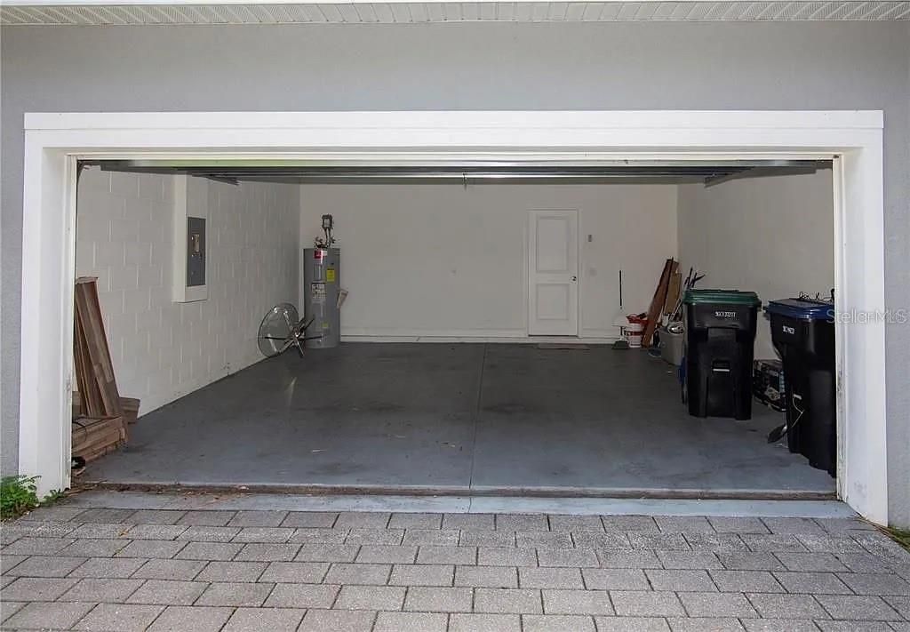 For Rent: $3,800 (3 beds, 2 baths, 2181 Square Feet)
