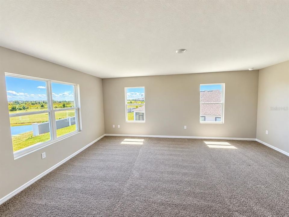 For Rent: $3,900 (5 beds, 4 baths, 3975 Square Feet)