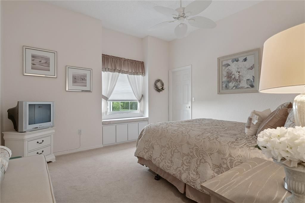 For Sale: $479,400 (3 beds, 3 baths, 2522 Square Feet)