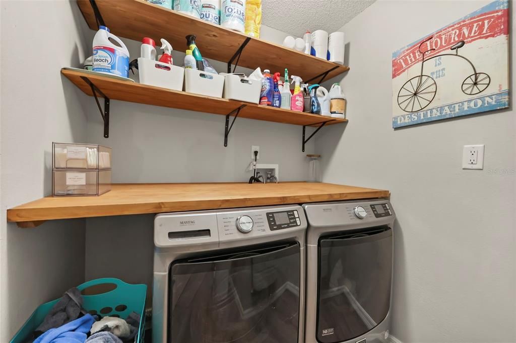 For Sale: $425,000 (3 beds, 2 baths, 1859 Square Feet)
