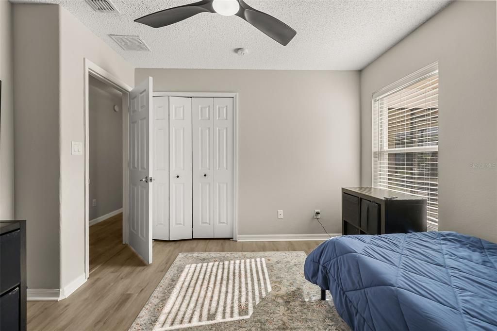 For Sale: $425,000 (3 beds, 2 baths, 1859 Square Feet)