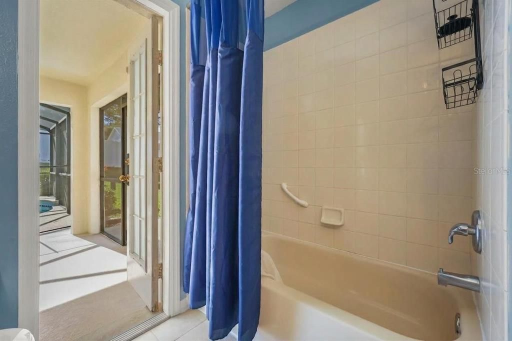 For Sale: $425,000 (3 beds, 2 baths, 1859 Square Feet)