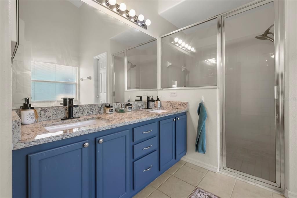 For Sale: $425,000 (3 beds, 2 baths, 1859 Square Feet)