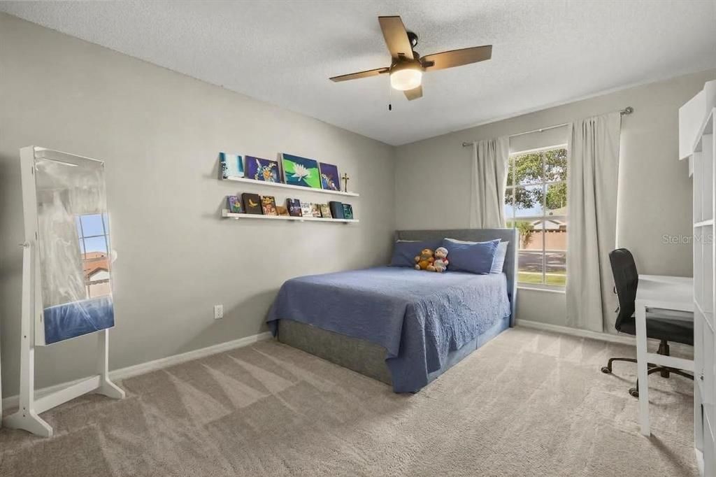 For Sale: $425,000 (3 beds, 2 baths, 1859 Square Feet)