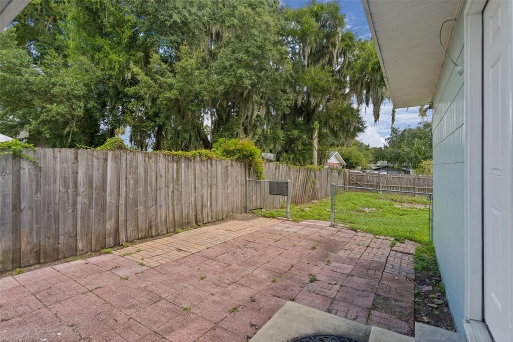 For Sale: $239,900 (3 beds, 1 baths, 1399 Square Feet)