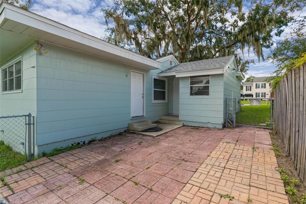 For Sale: $239,900 (3 beds, 1 baths, 1399 Square Feet)
