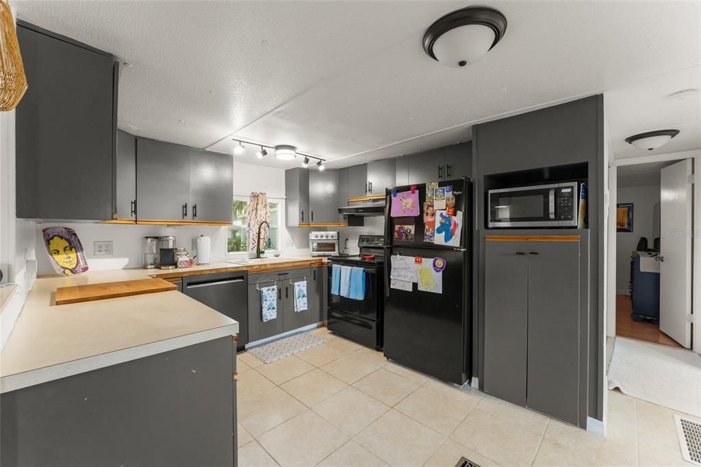 En Venta: $220,000 (3 camas, 2 baños, 1506 Pies cuadrados)