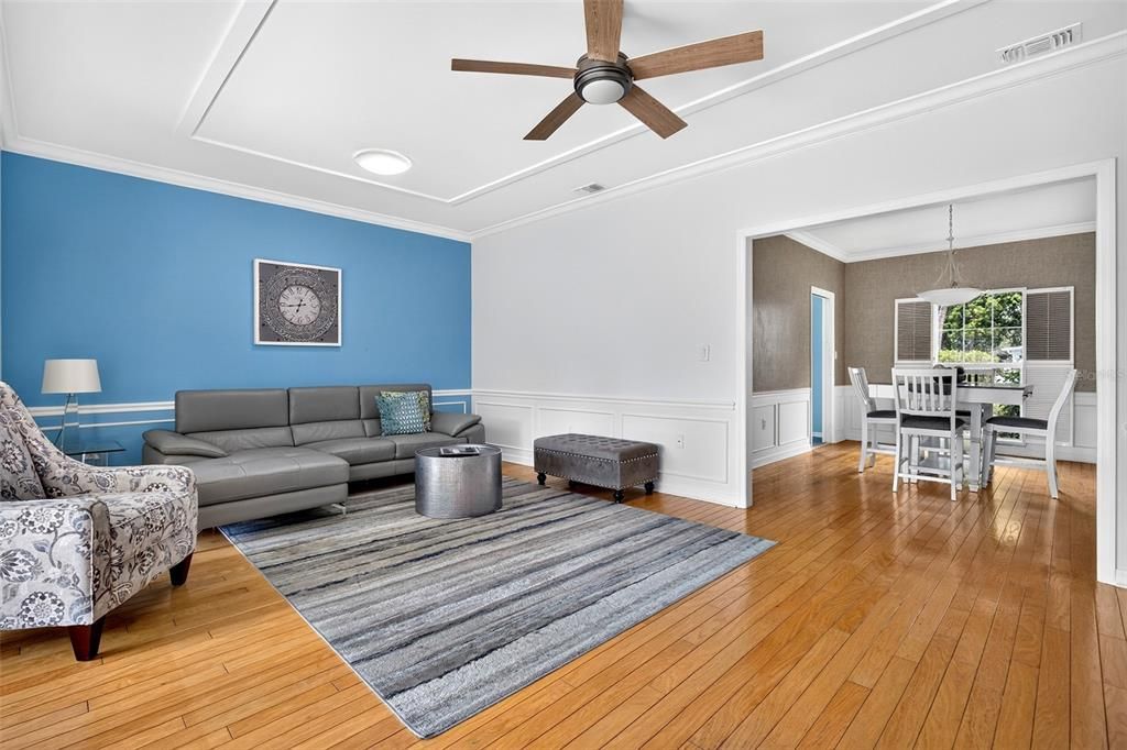 For Sale: $374,500 (2 beds, 2 baths, 1831 Square Feet)