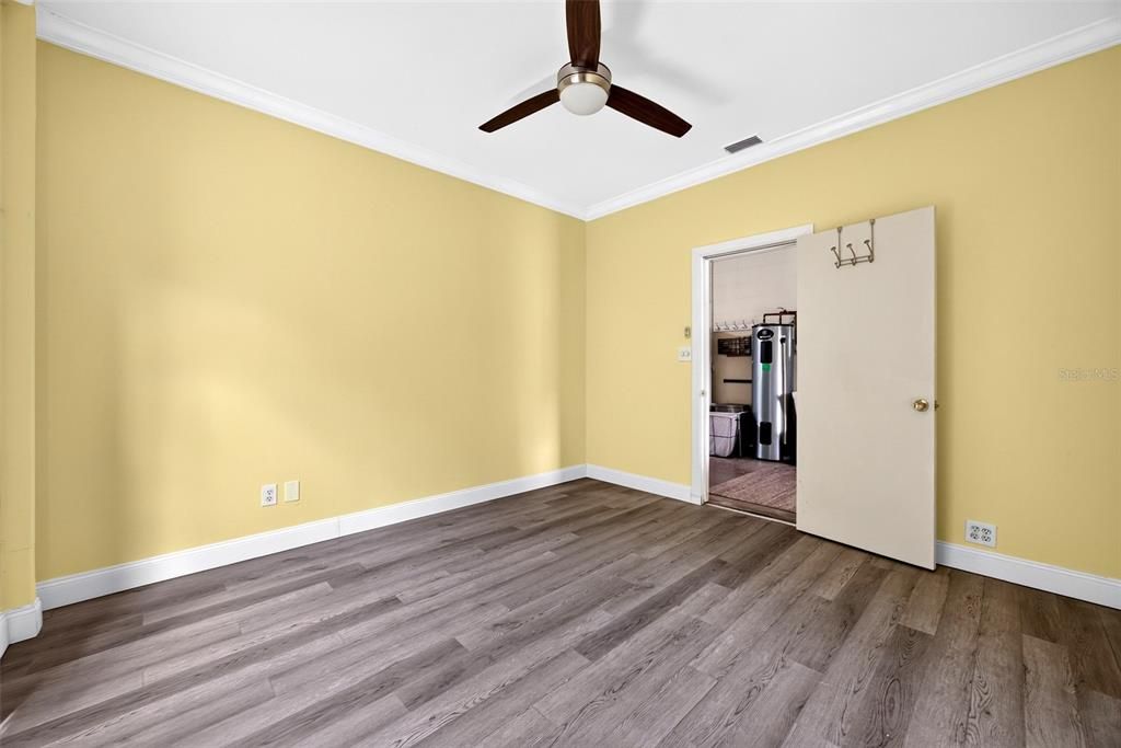 For Sale: $374,500 (2 beds, 2 baths, 1831 Square Feet)