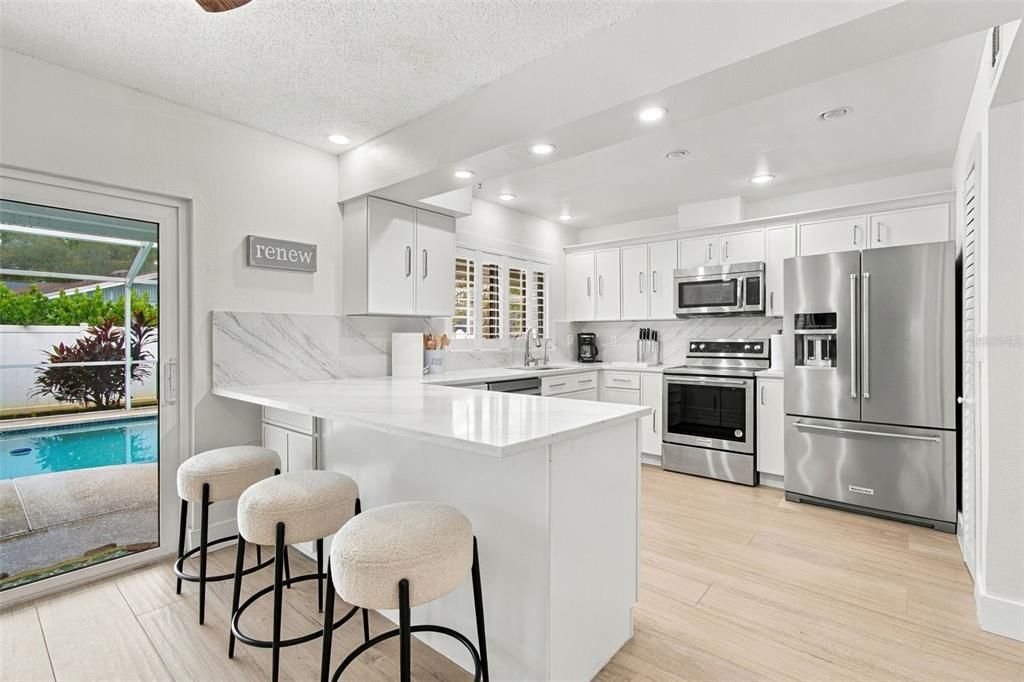 En Venta: $700,000 (3 camas, 2 baños, 2166 Pies cuadrados)