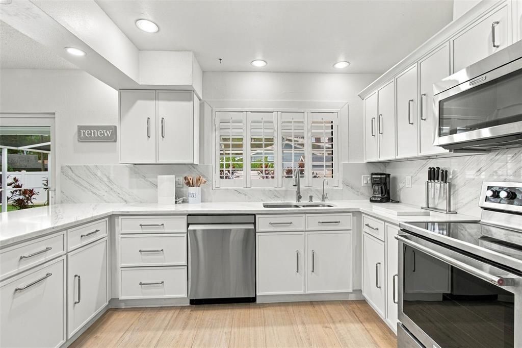 En Venta: $700,000 (3 camas, 2 baños, 2166 Pies cuadrados)